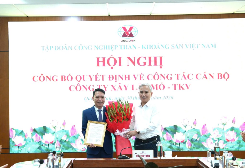 TKV kiện toàn bộ máy lãnh đạo tại hai đơn vị thành viên TKV kiện toàn bộ máy lãnh đạo tại hai đơn vị thành viên