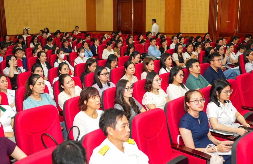 Thuế TP. Hải Phòng hướng dẫn, giải đáp nhiều vướng mắc cho doanh nghiệp, cá nhân quyết toán thuế