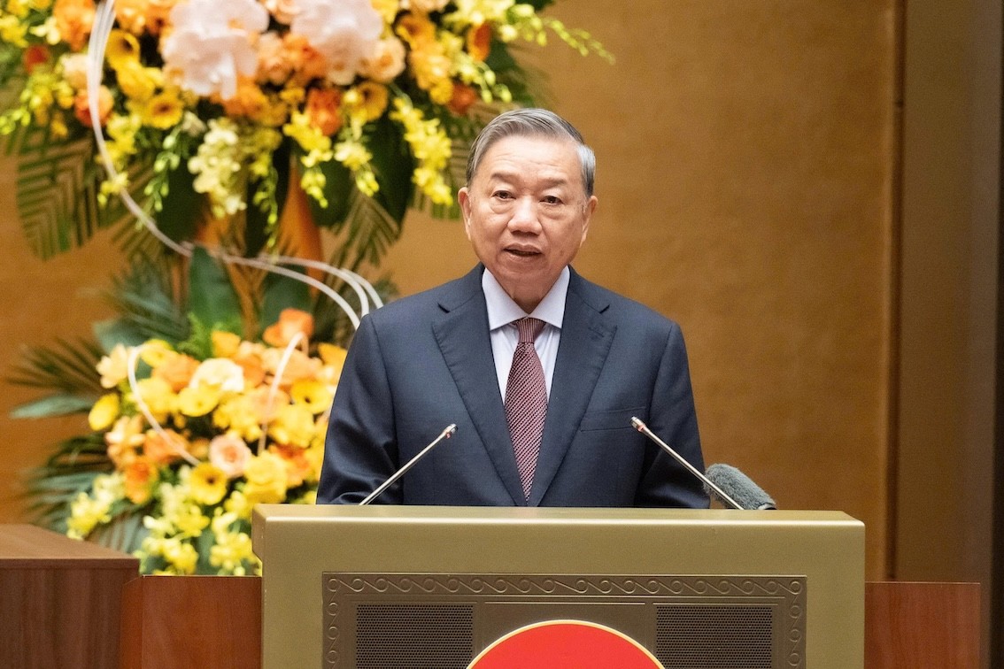 Lá phiếu của cử tri phải được tiếp nối bằng những quyết sách đúng đắn Lá phiếu của cử tri phải được tiếp nối bằng những quyết sách đúng đắn