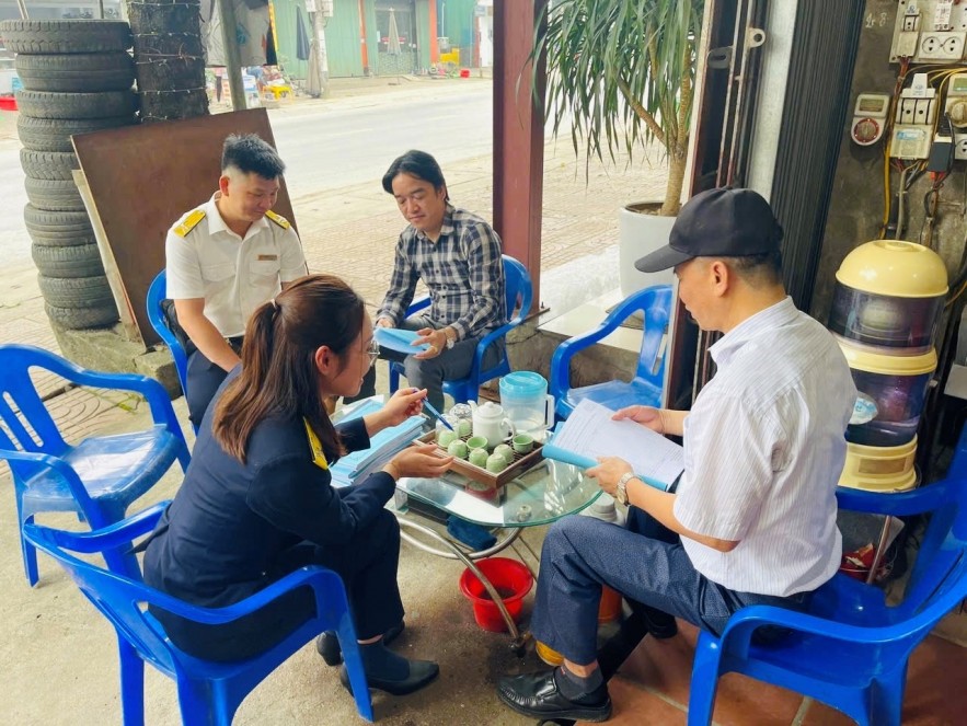 Thuế tỉnh Tuyên Quang triển khai hiệu quả 15 ngày cao điểm hỗ trợ hộ kinh doanh Thuế tỉnh Tuyên Quang triển khai hiệu quả 15 ngày cao điểm hỗ trợ hộ kinh doanh