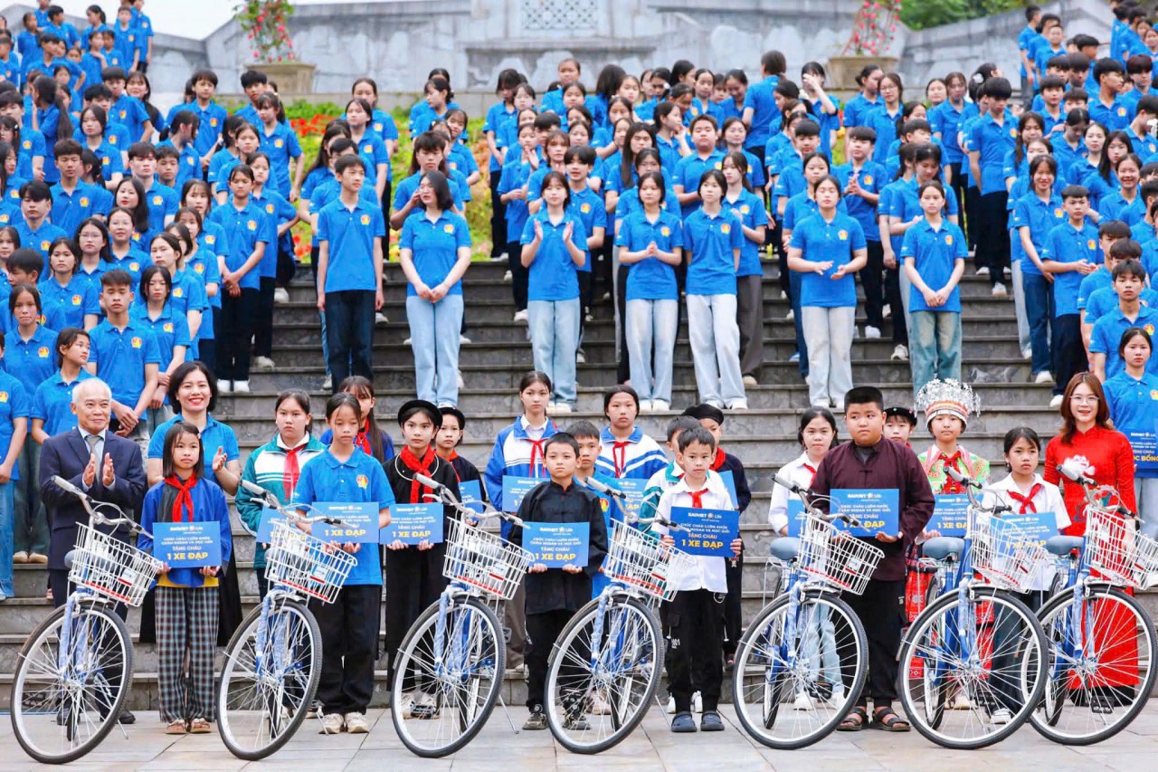 Tập đoàn Bảo Việt: Tổng tài sản hợp nhất tại ngày 31/12/2025 đạt gần 292.000 tỷ đồng, tăng trưởng 16,1% Tập đoàn Bảo Việt: Tổng tài sản hợp nhất tại ngày 31/12/2025 đạt gần 292.000 tỷ đồng, tăng trưởng 16,1%