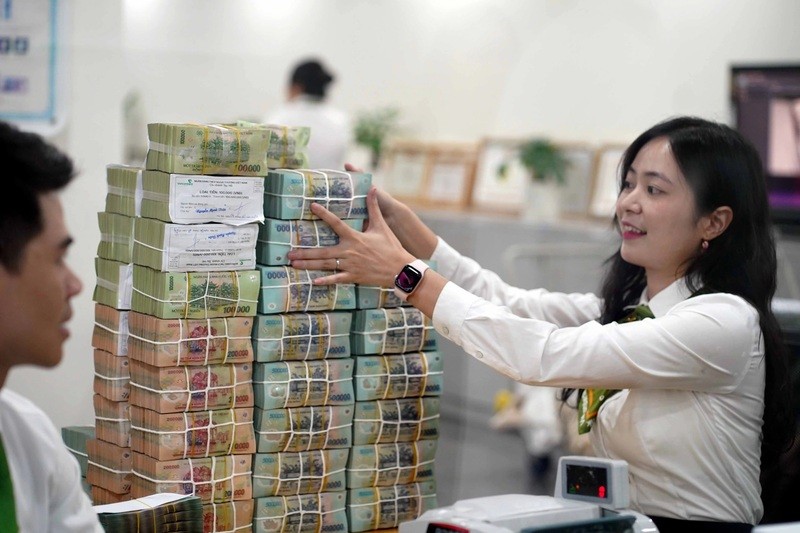 Mặt bằng rủi ro khách hàng đảo chiều tăng nhẹ, trên 11% tổ chức tín dụng lo lợi nhuận giảm Mặt bằng rủi ro khách hàng đảo chiều tăng nhẹ, trên 11% tổ chức tín dụng lo lợi nhuận giảm