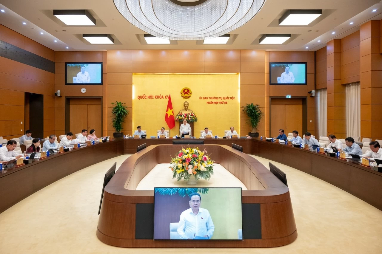 Ủy ban Thường vụ Quốc hội cho ý kiến về công tác nhân sự trình Quốc hội khóa XVI tại Kỳ họp thứ nhất Ủy ban Thường vụ Quốc hội cho ý kiến về công tác nhân sự trình Quốc hội khóa XVI tại Kỳ họp thứ nhất