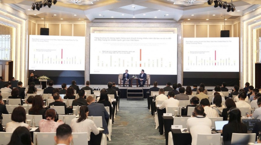 Việt Nam giữ vị thế tăng trưởng cao, bài toán vốn ngày càng cấp thiết