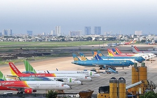 Miễn một số khoản phí, lệ phí nhằm hỗ trợ sản xuất, kinh doanh trong lĩnh vực giao thông vận tải