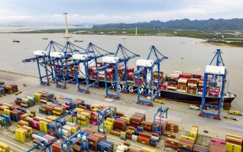 Miễn nhiều khoản phí giao thông vận tải hỗ trợ doanh nghiệp, thúc đẩy tăng trưởng