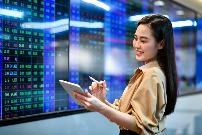 FTSE Russell xác nhận lộ trình nâng hạng thị trường chứng khoán Việt Nam lên thị trường mới nổi thứ cấp vào tháng 9/2026 Sửa quy định giao dịch điện tử chứng khoán để bắt nhịp chuyển đổi số