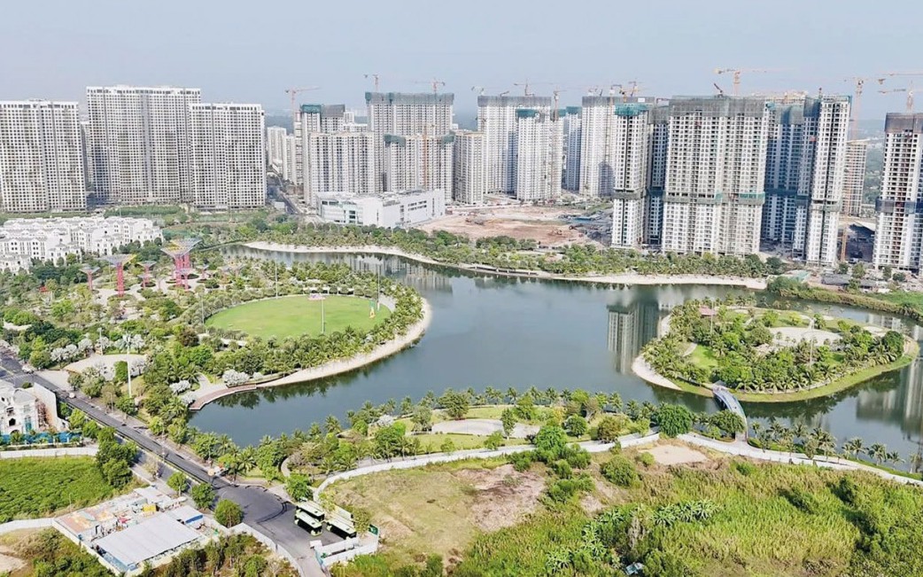 “Cuộc đua ngầm” giữa vốn nội và vốn ngoại trên thị trường địa ốc