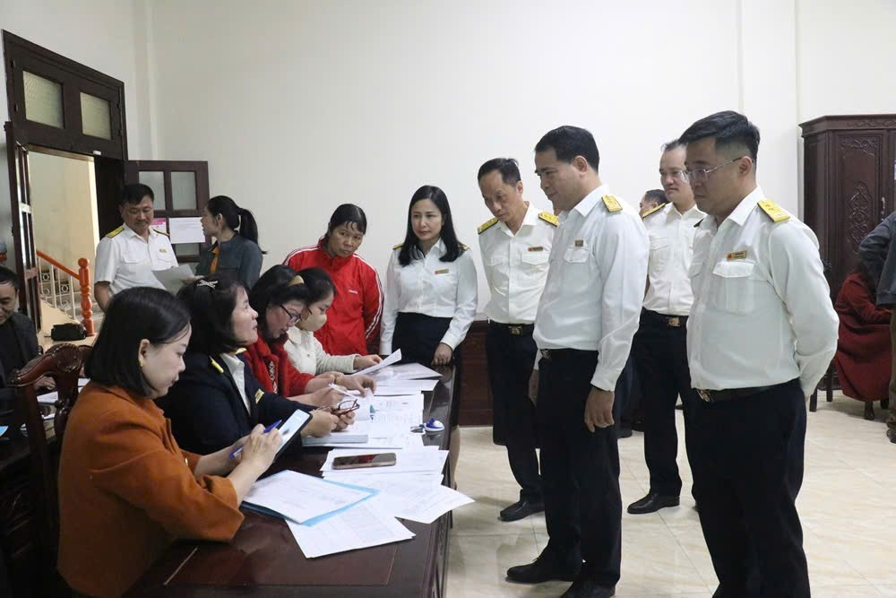 Thuế tỉnh Phú Thọ thu ngân sách đạt 37% dự toán Thuế tỉnh Phú Thọ thu ngân sách đạt 37% dự toán