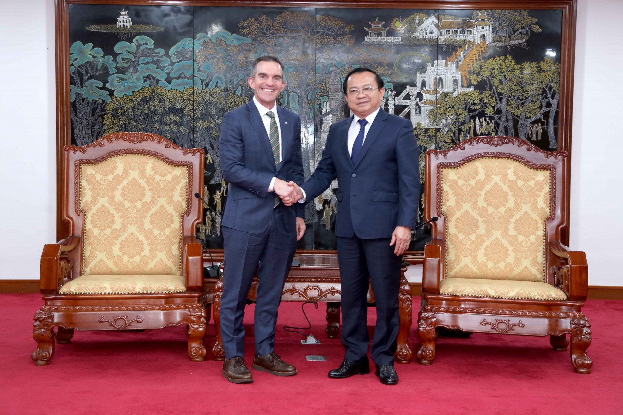 Bộ Tài chính Việt Nam và Manulife đóng góp tích cực vào sự phát triển bền vững của thị trường bảo hiểm