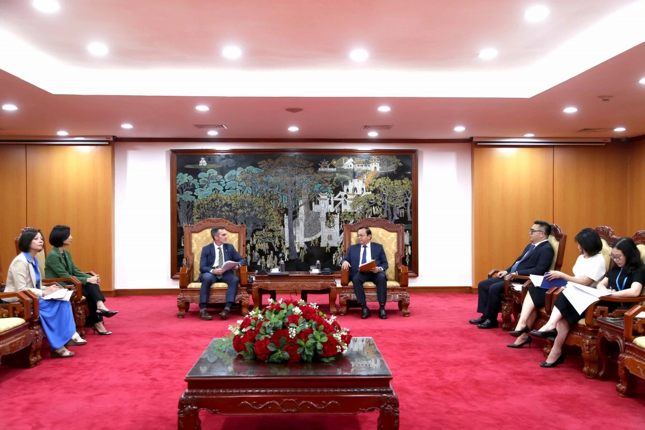 Bộ Tài chính Việt Nam và Manulife đóng góp tích cực vào sự phát triển bền vững của thị trường bảo hiểm