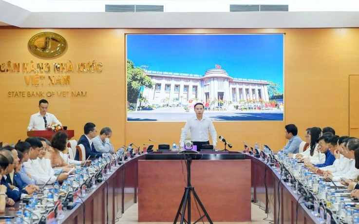 Ngân hàng đẩy lãi suất cạnh tranh hút vốn, Ngân hàng Nhà nước sẽ theo dõi sát