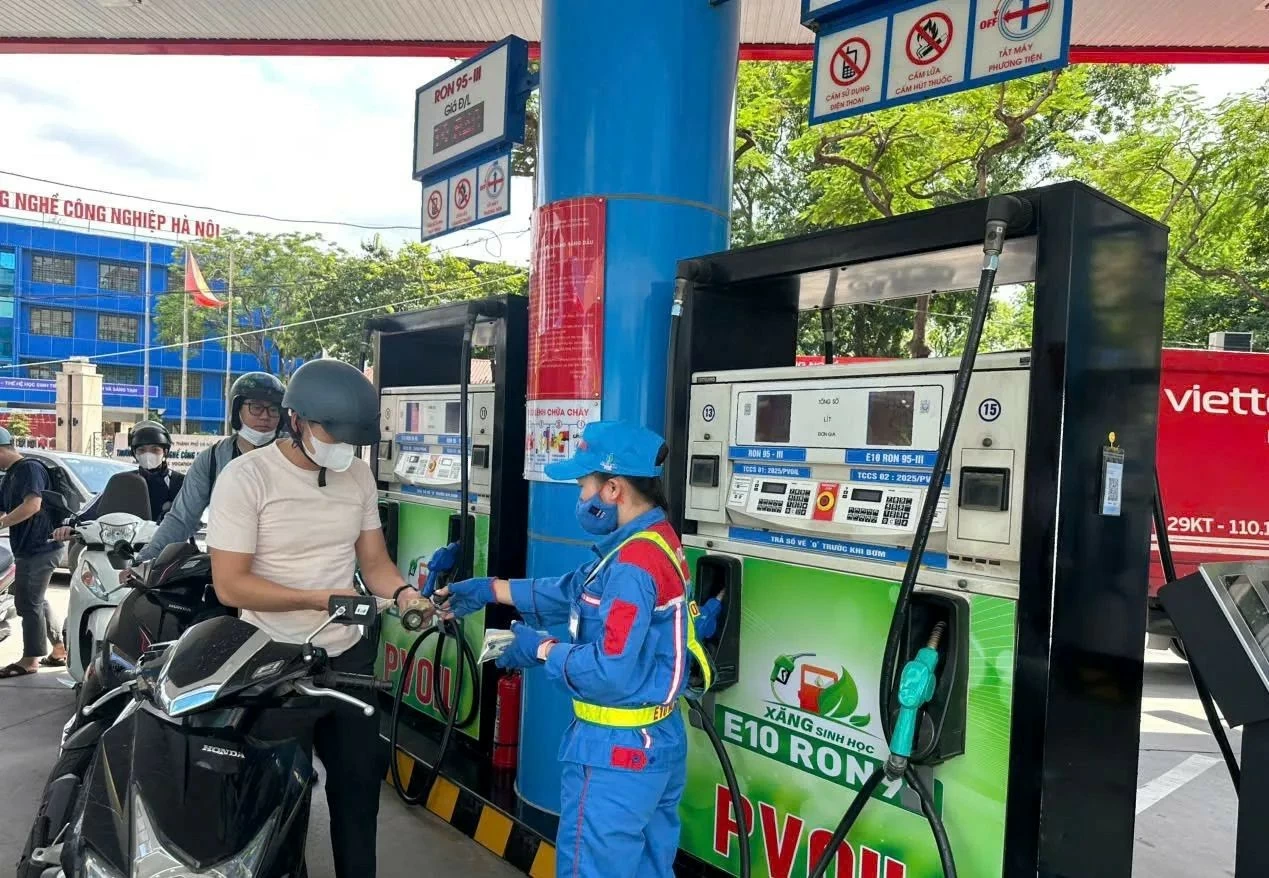 Nguồn cung xăng dầu ổn định, Bộ Công thương sẵn kịch bản ứng phó biến động giá Nguồn cung xăng dầu ổn định, Bộ Công thương sẵn kịch bản ứng phó biến động giá
