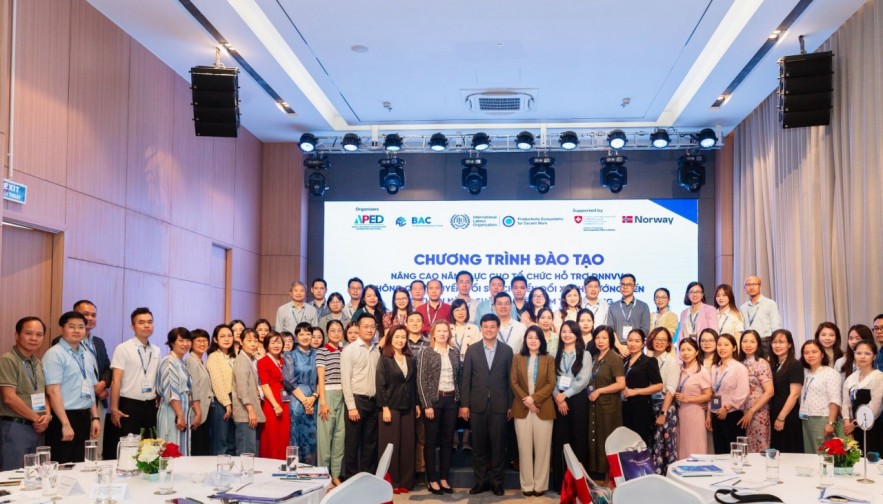 “Nâng chất” cho tổ chức hỗ trợ doanh nghiệp vừa và nhỏ chuyển đổi số và chuyển đổi xanh