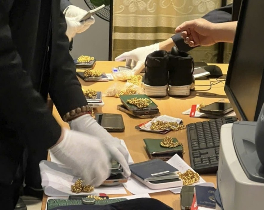 Ngưỡng 300g vàng, không khai báo khi nhập cảnh có thể vi phạm