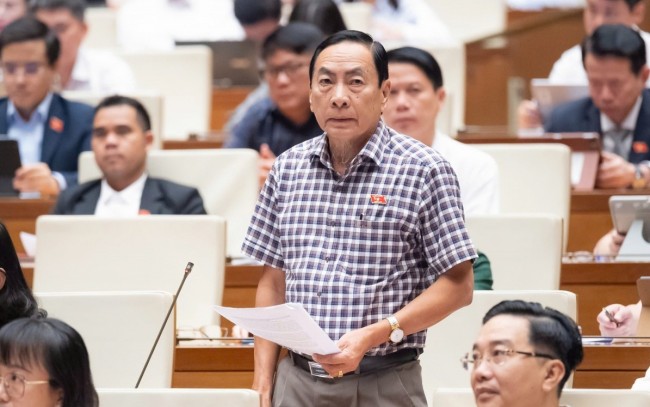 Giảm thuế xăng dầu: Giải pháp tình thế kịp thời và nhân văn