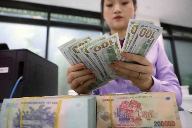 Hút ròng hơn 66 nghìn tỷ đồng, tỷ giá USD lao dốc Hút ròng hơn 66 nghìn tỷ đồng, tỷ giá USD lao dốc