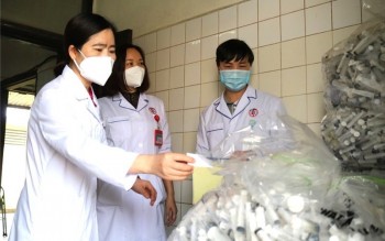 Các địa phương 'siết' quản lý chất thải y tế, bảo đảm an toàn môi trường