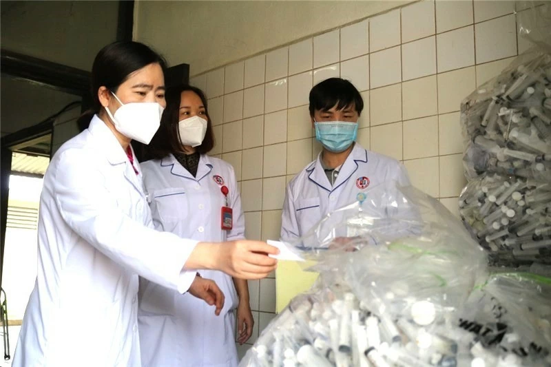 Các địa phương 'siết' quản lý chất thải y tế, bảo đảm an toàn môi trường