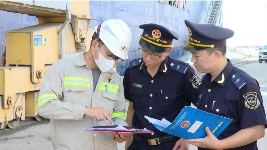 Hải quan khu vực X: Thông quan thông suốt, giữ nhịp nguồn thu Hải quan khu vực X: Thông quan thông suốt, giữ nhịp nguồn thu