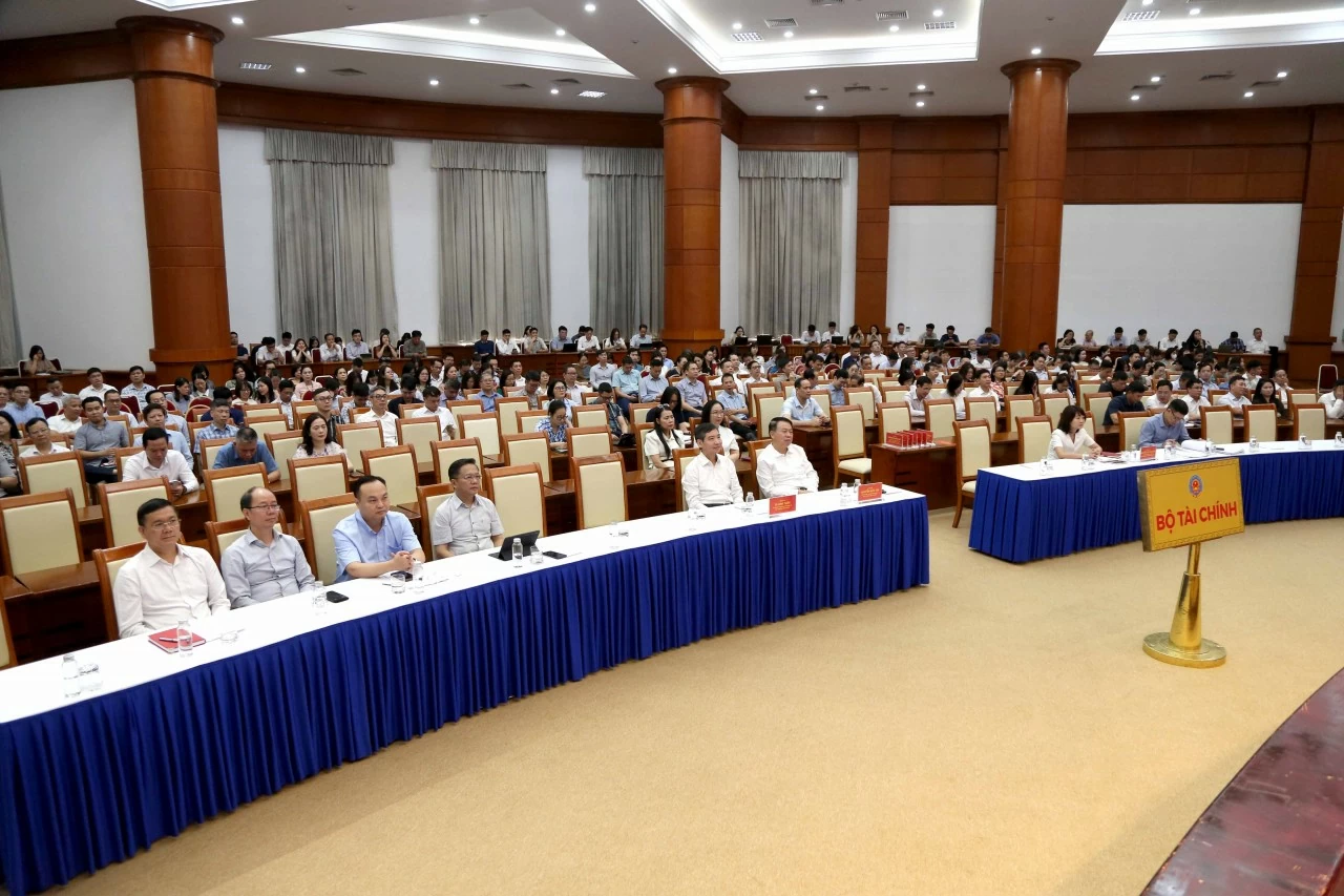 Đảng bộ Bộ Tài chính quán triệt, triển khai Nghị quyết Hội nghị lần thứ hai Ban Chấp hành Trung ương Đảng khóa XIV Đảng bộ Bộ Tài chính quán triệt, triển khai Nghị quyết Hội nghị lần thứ hai Ban Chấp hành Trung ương Đảng khóa XIV