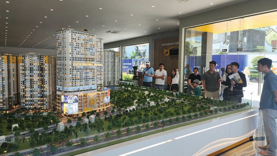 TP. Hồ Chí Minh: Thị trường căn hộ phân hóa mạnh