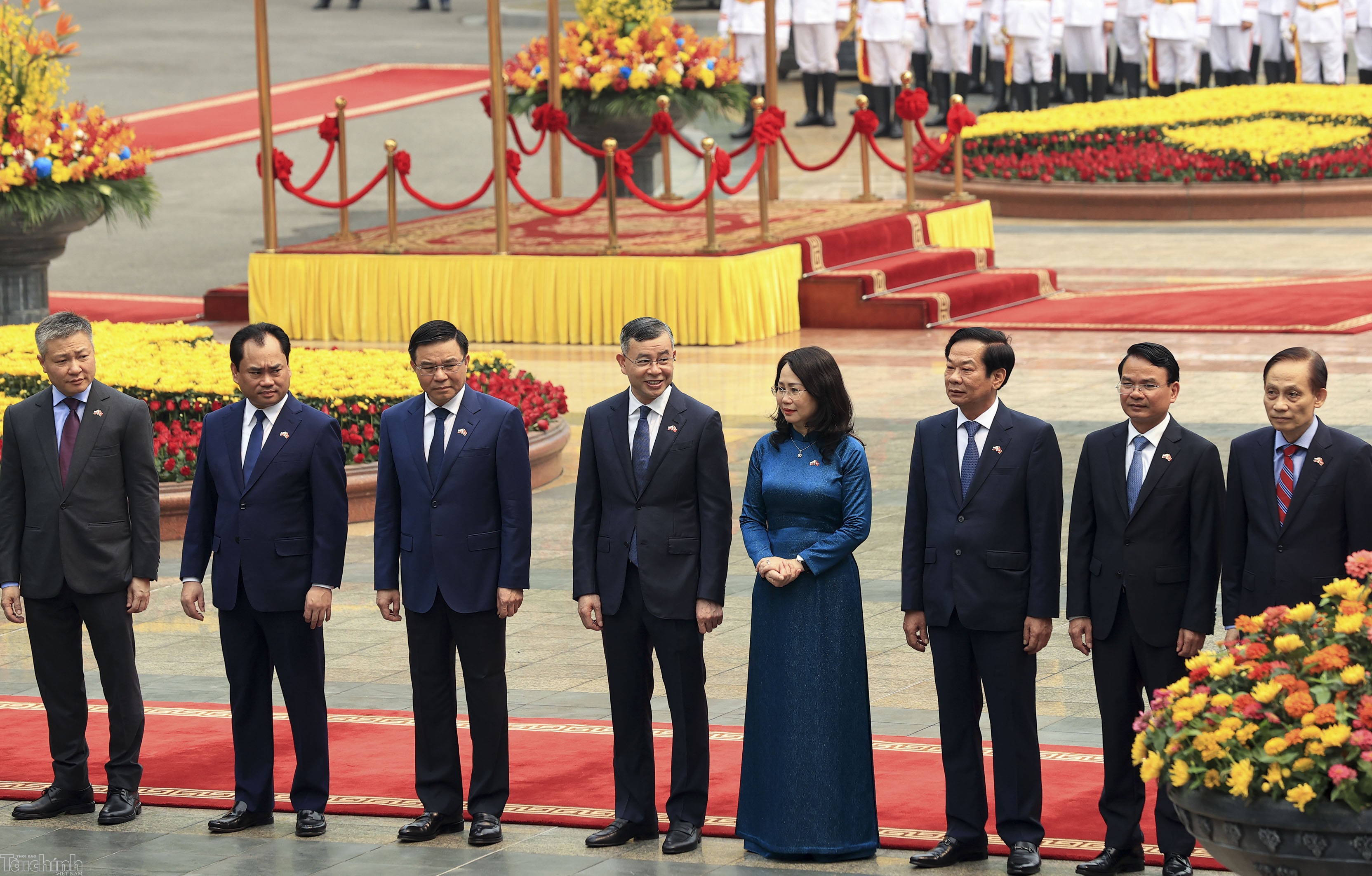 Thủ tướng Lê Minh Hưng chủ trì lễ đón Thủ tướng Slovakia Robert Fico