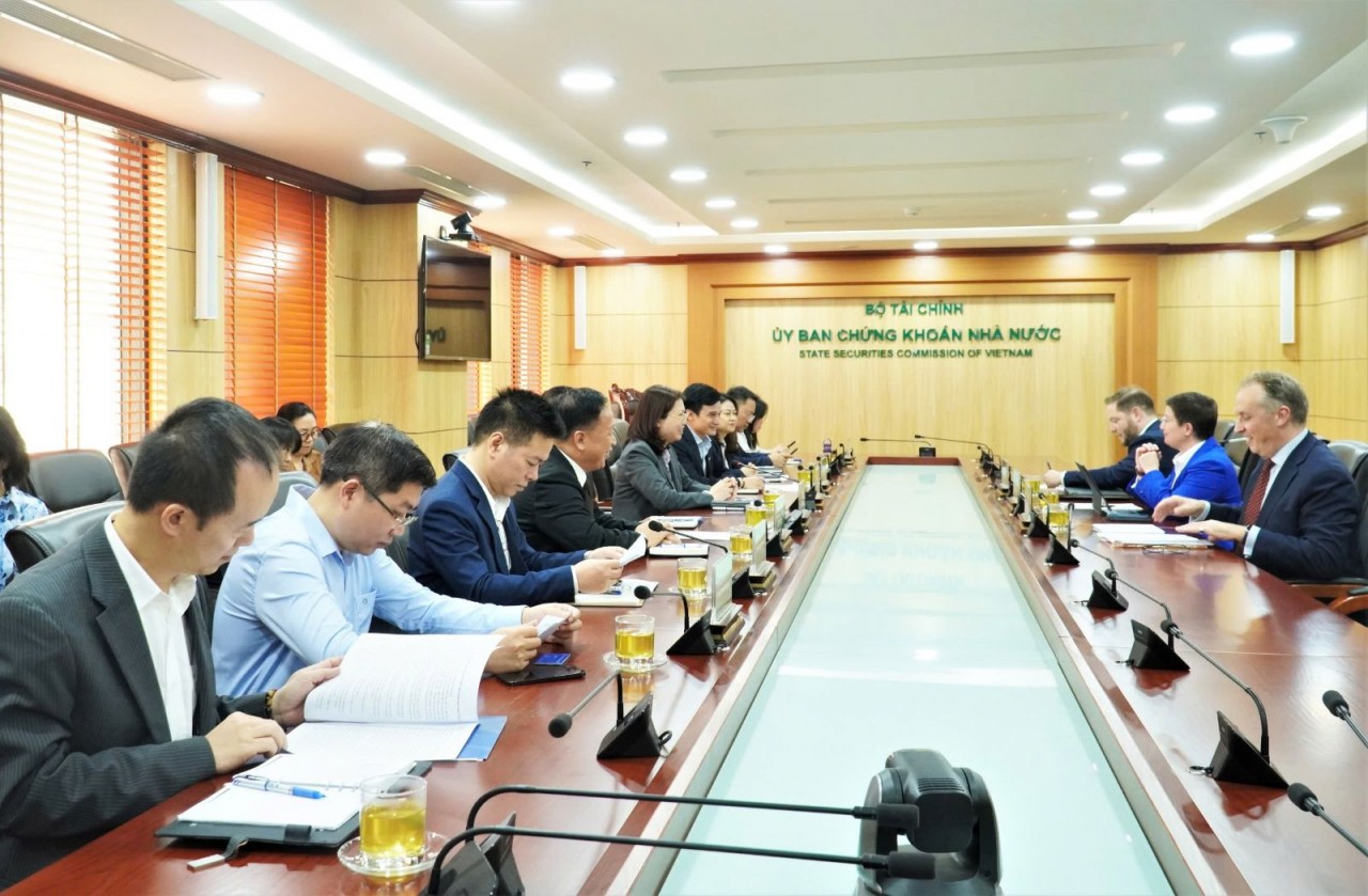 Thúc đẩy phát hành Chứng chỉ lưu ký toàn cầu - GDR Thúc đẩy phát hành Chứng chỉ lưu ký toàn cầu - GDR