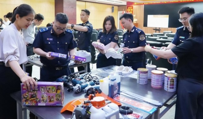 Hải quan tăng cường phối hợp kiểm soát hàng giả, xâm phạm sở hữu trí tuệ
