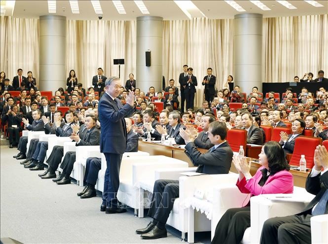 Tổng Bí thư, Chủ tịch nước Tô Lâm phát biểu chính sách tại Đại học Thanh Hoa (Trung Quốc)