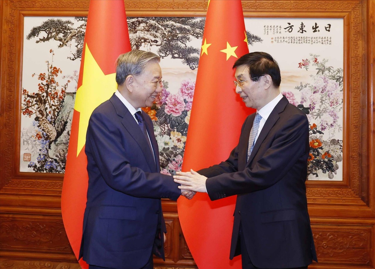 Tổng Bí thư, Chủ tịch nước Tô Lâm hội kiến Chủ tịch Chính hiệp toàn quốc Trung Quốc Tổng Bí thư, Chủ tịch nước Tô Lâm hội kiến Chủ tịch Chính hiệp toàn quốc Trung Quốc