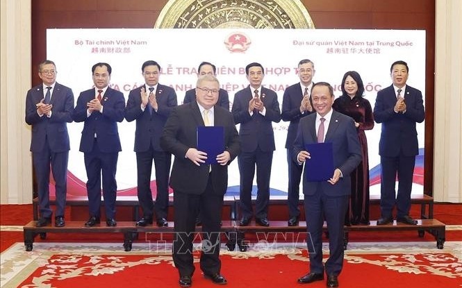 Lễ trao Bản ghi nhớ hợp tác giữa các doanh nghiệp Việt Nam và Trung Quốc