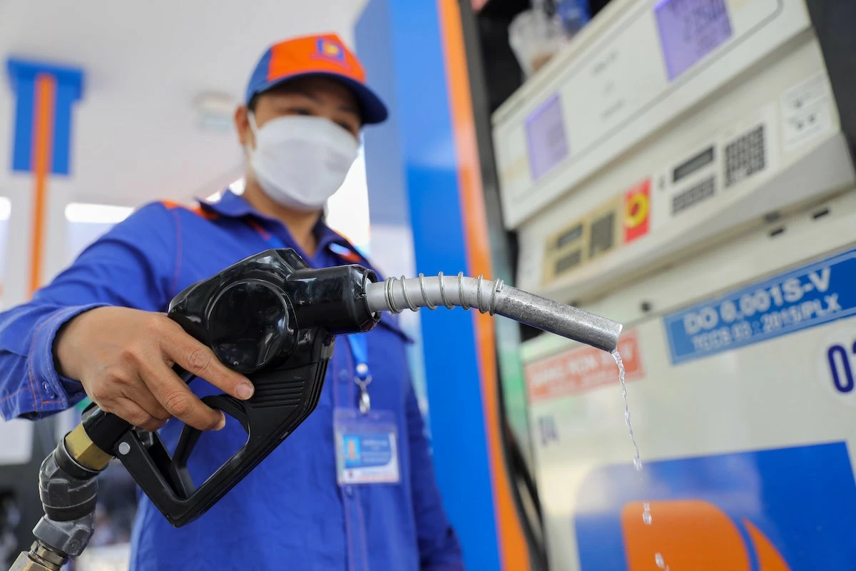 Cục Thuế ra công điện hỏa tốc triển khai thuế xăng dầu về 0% Cục Thuế ra công điện hỏa tốc triển khai thuế xăng dầu về 0%