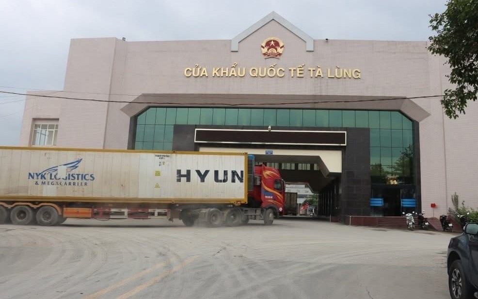 Hải quan khu vực XVI kích hoạt Cửa khẩu số, tăng tốc chuyển đổi số tại Tà Lùng