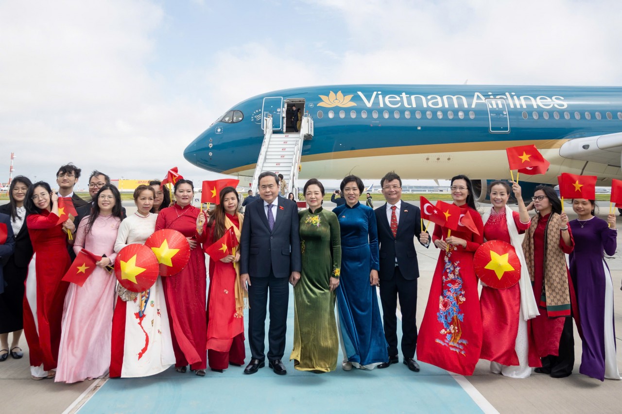 Chủ tịch Quốc hội Trần Thanh Mẫn tới Thổ Nhĩ Kỳ, tham dự Đại hội đồng lần thứ 152 của Liên minh Nghị viện thế giới