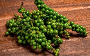 Ngày 16/4: Giá cà phê tiếp tục tăng, hồ tiêu chạm mốc 140.000 đồng/kg