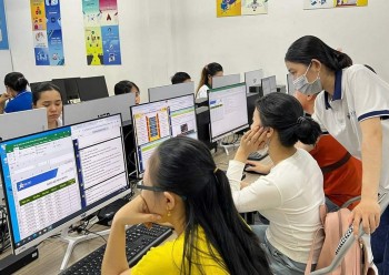 11,5 triệu lao động Việt Nam bị tác động bởi AI, nhưng chưa có nguy cơ mất việc hàng loạt