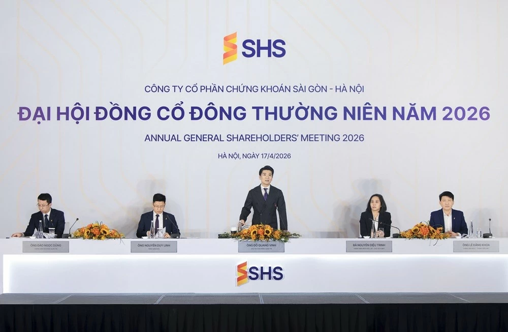 Chứng khoán SHS: Tái cấu trúc toàn diện, mục tiêu vào top 5 thị phần môi giới Chứng khoán SHS: Tái cấu trúc toàn diện, mục tiêu vào top 5 thị phần môi giới