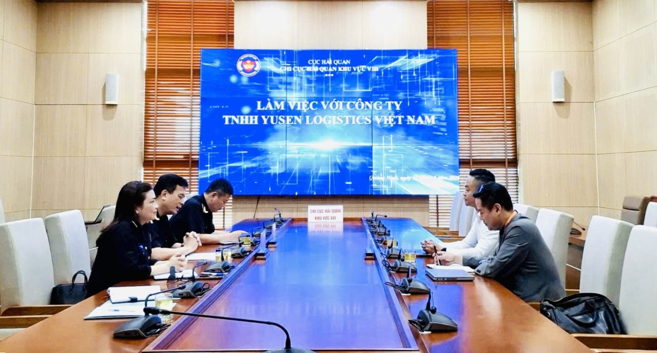 Chi cục Hải quan khu vực VIII tiếp xúc doanh nghiệp logistics đến khảo sát và tìm kiếm cơ hội đầu tư trên địa bàn tỉnh Quảng Ninh