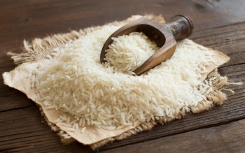 Ngày 19/4: Giá gạo thơm Việt Nam chạm mốc 500 USD/tấn