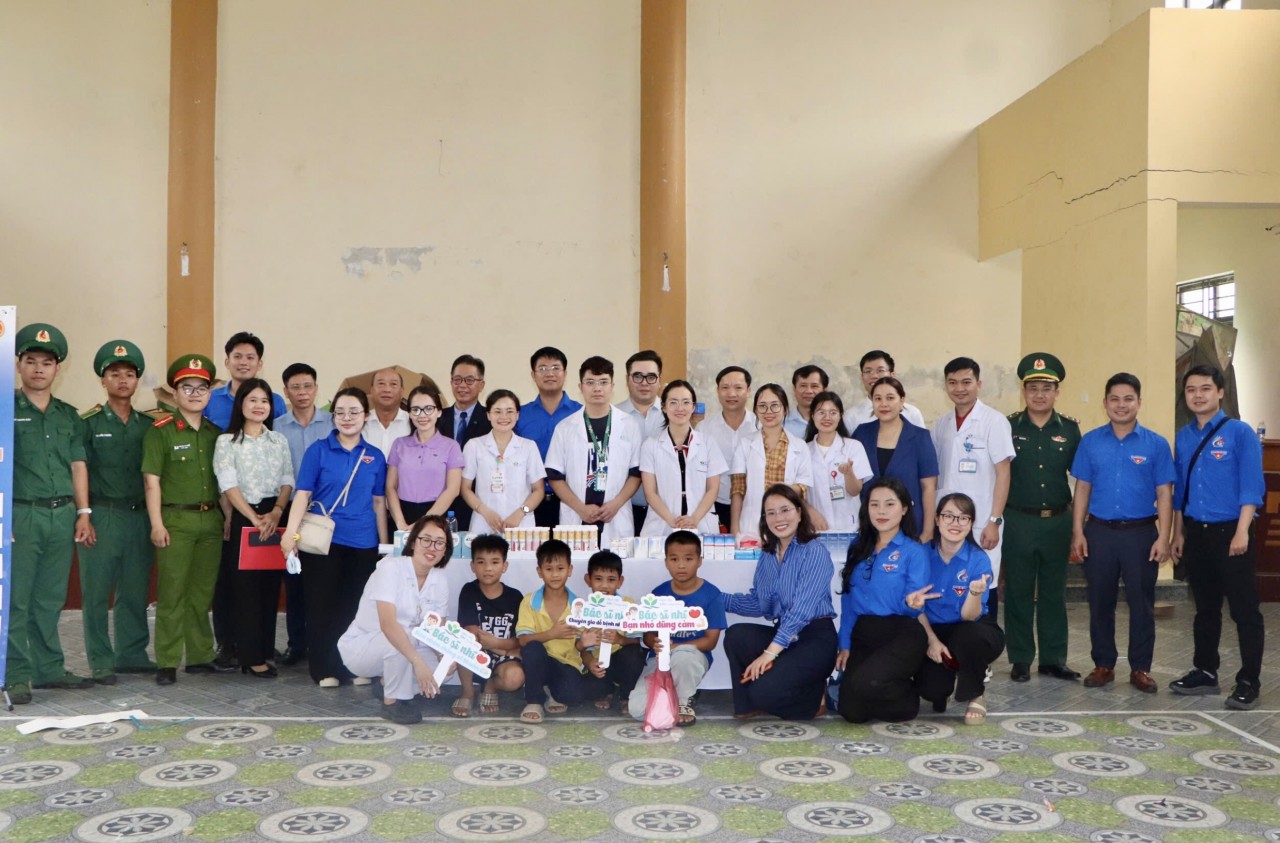 Thanh niên ngành Tài chính đồng hành cùng trẻ em vùng khó