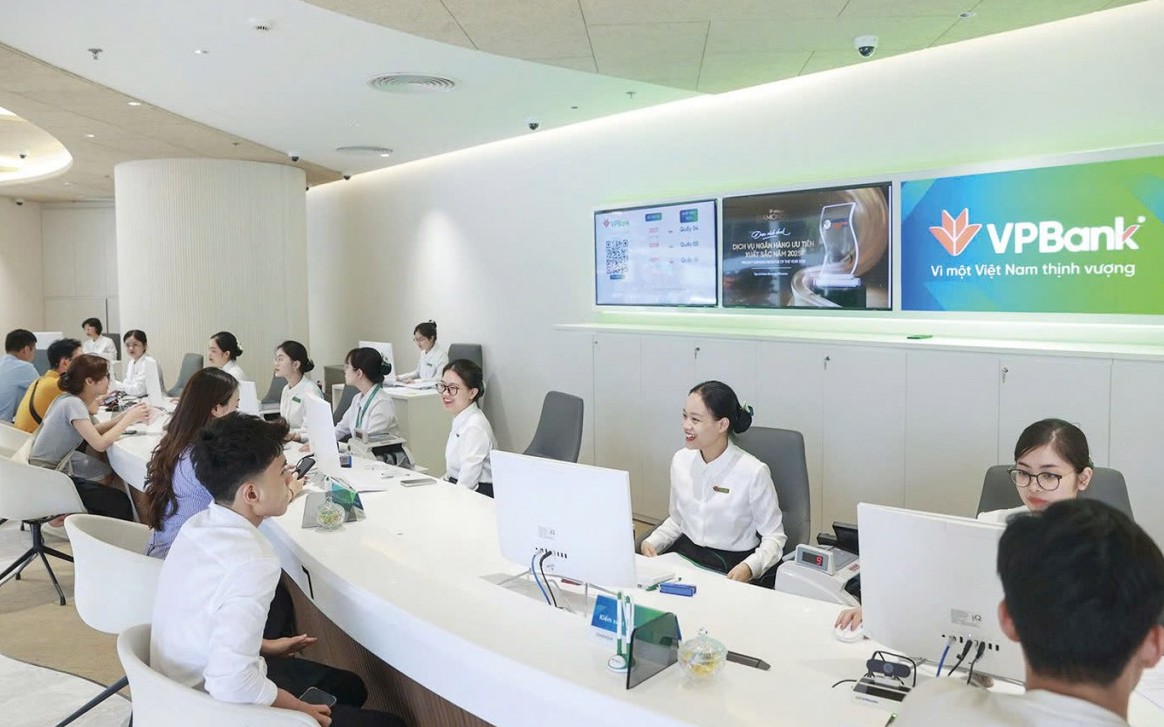 Doanh nghiệp lớn “lên ga” tăng trưởng hai con số