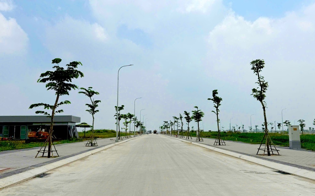 Lãi suất thả nổi chạm mức 14 - 16%, tạo áp lực lớn lên người mua bất động sản