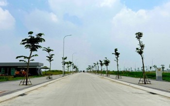 Lãi suất thả nổi chạm mức 14 - 16%, tạo áp lực lớn lên người mua bất động sản