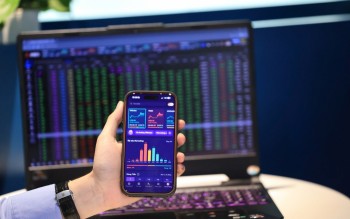 Chứng khoán ngày 20/4: Nhóm cổ phiếu trụ nâng đỡ, VN-Index áp sát vùng 1.850 điểm