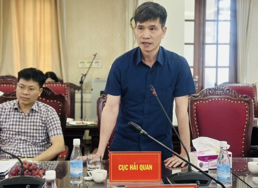 Chặn thuốc lá lậu: Đề xuất tăng mức xử phạt, siết khâu bán lẻ Thuốc lá lậu: Chặn biên giới chưa đủ, phải siết thị trường nội địa