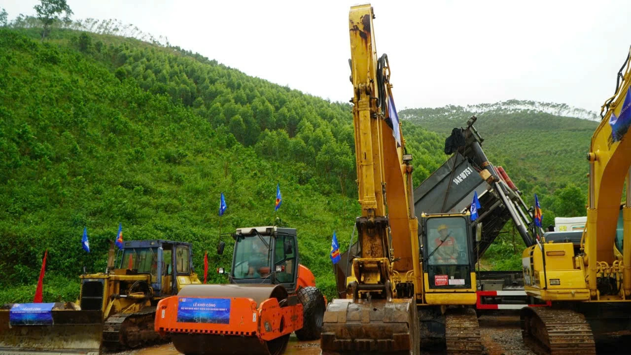 Khởi công dự án Nhà máy điện gió Quảng Ninh 1 Khởi công dự án Nhà máy điện gió Quảng Ninh 1