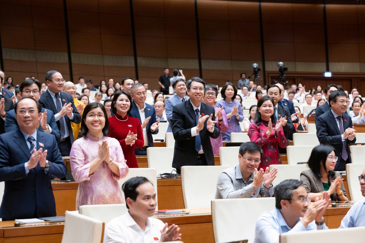 Quốc hội thông qua Luật Thủ đô mới, trao thẩm quyền toàn diện cho Hà Nội