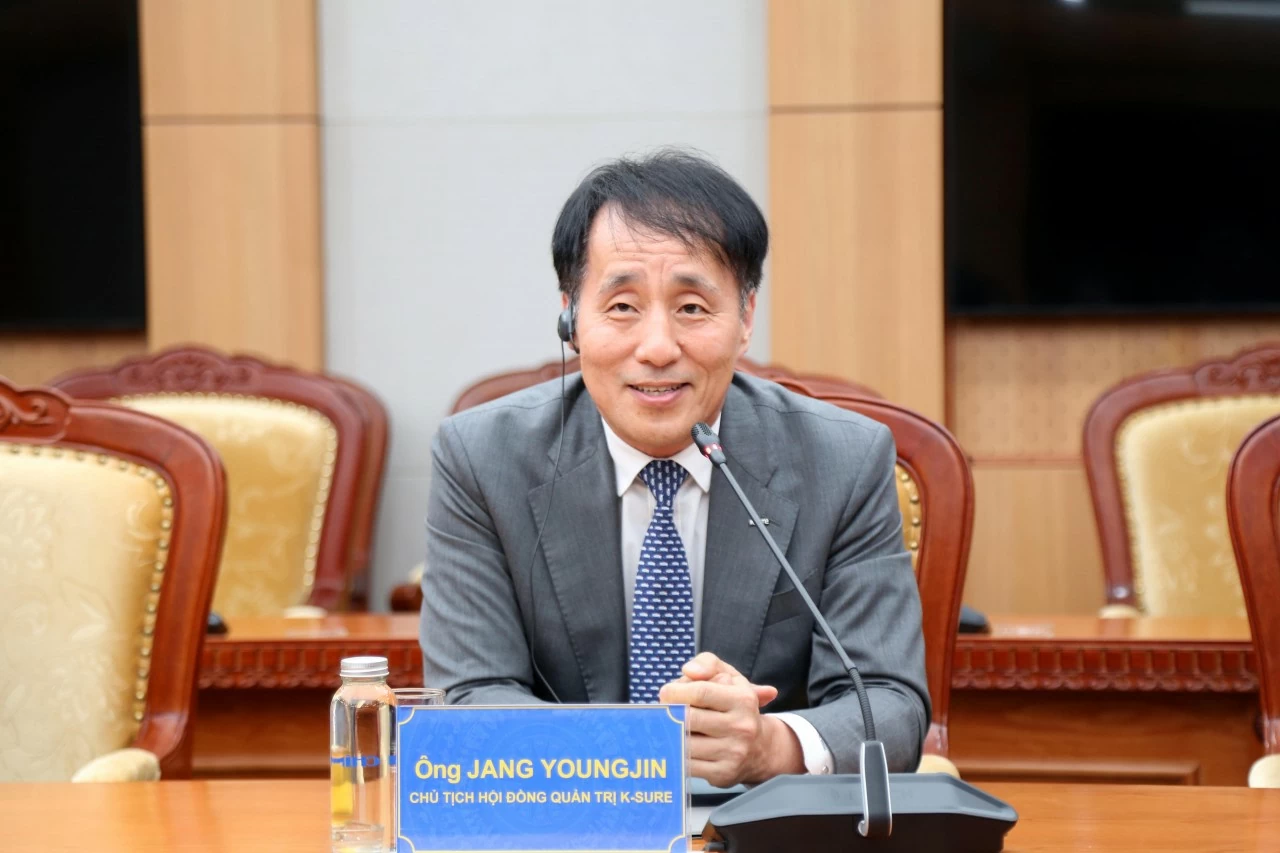 Thứ trưởng Trần Quốc Phương tiếp Chủ tịch Hội đồng quản trị K-SURE Jang Youngjin