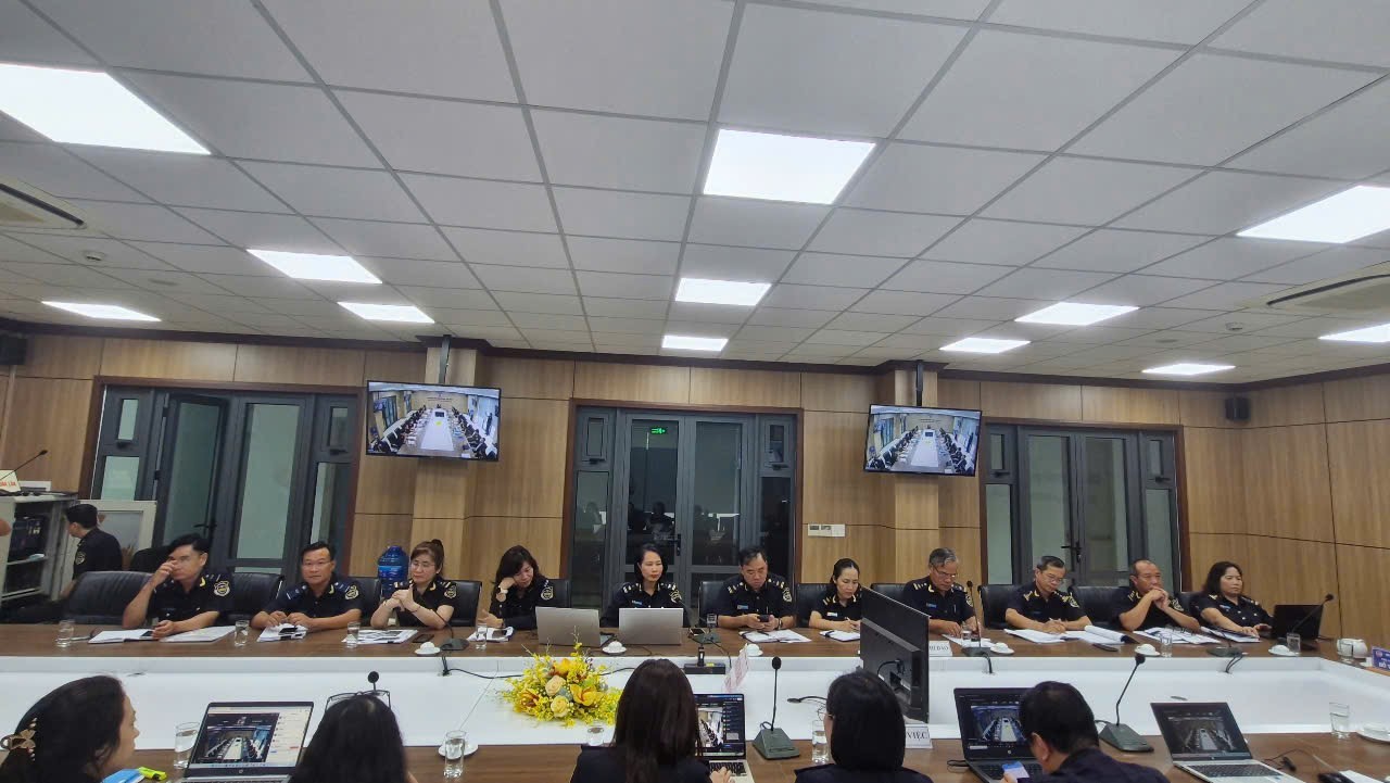 Hải quan khu vực XIV gỡ vướng quy định mới, làm rõ cách áp dụng để doanh nghiệp giảm rủi ro